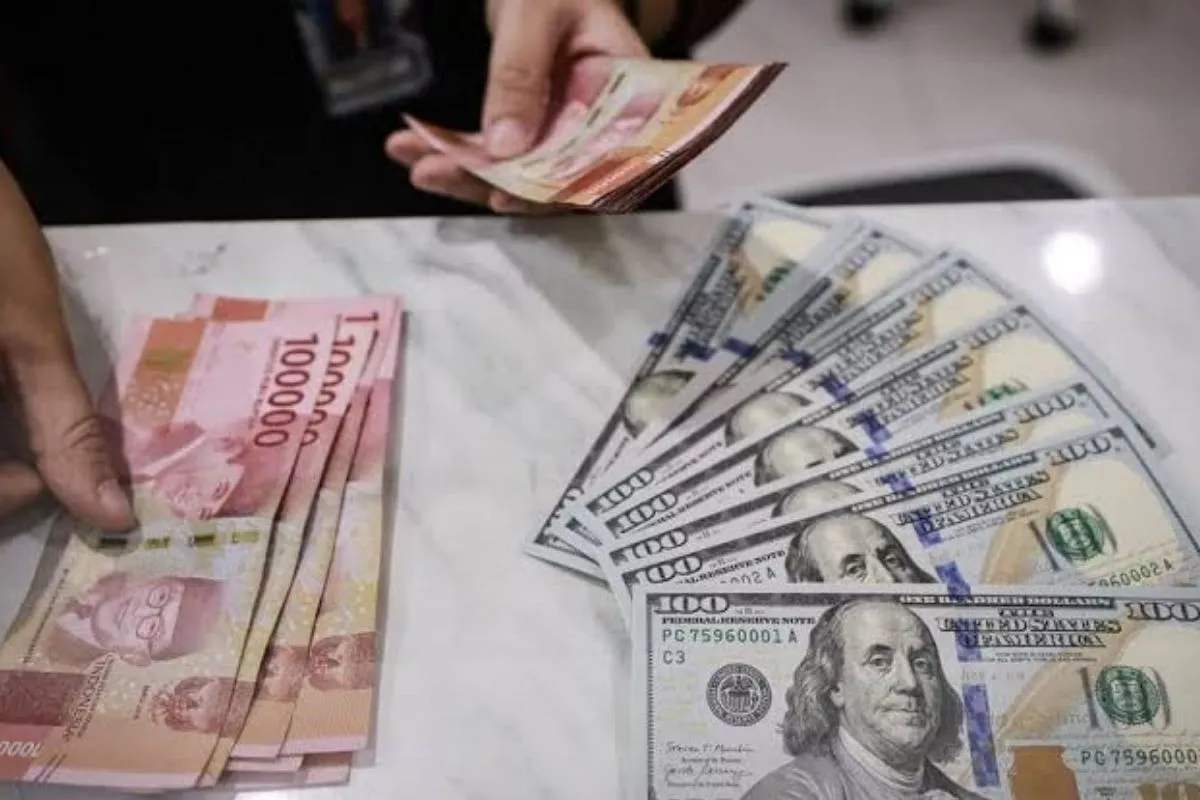 Melemah Tipis, Rupiah Dibuka di Rp 17.646 Per Dollar AS