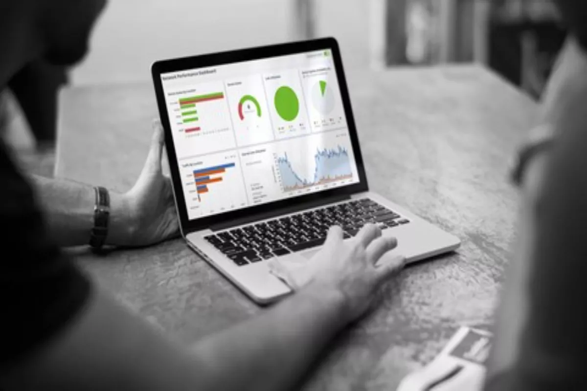 Tips Rahasia Baterai Laptop Tetap Sehat agar Tidak Cepat Bocor atau Kembung