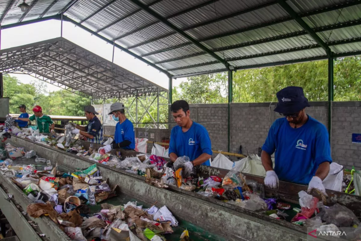 Proyek Pengolahan Sampah Jadi Listrik Di Jawa Barat Mulai Konstruksi Juni 2026