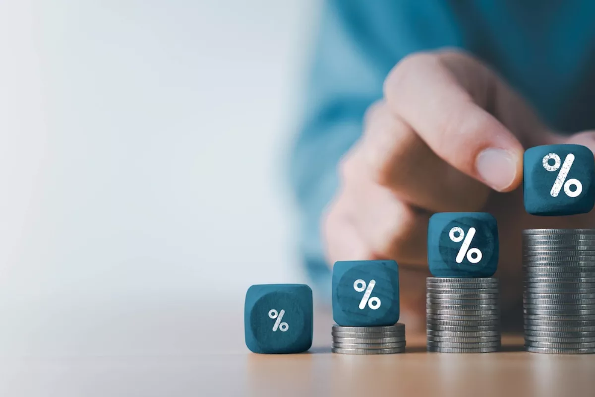 Suku Bunga BI-Rate Tahan Rupiah di Rp 17.877 per Dolar AS Hari Ini