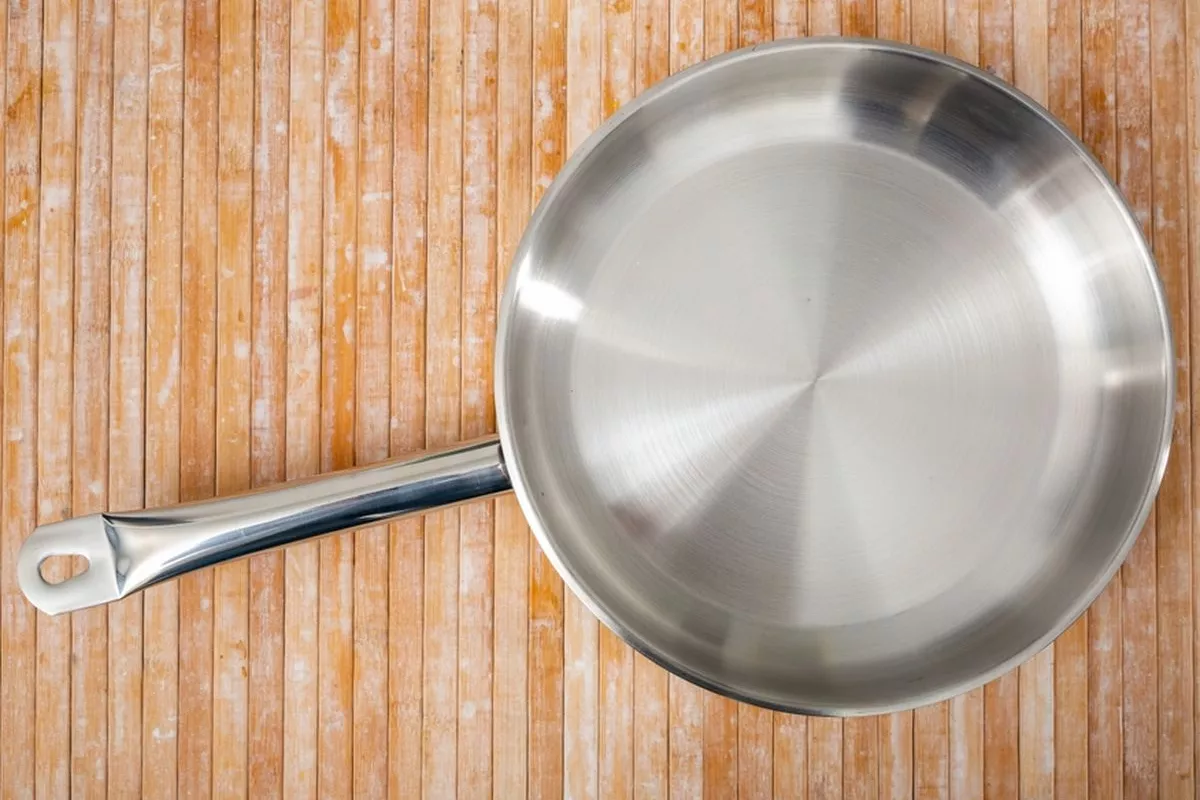 Cara Pakai Wajan Stainless Steel Agar Masakan Tidak Lengket