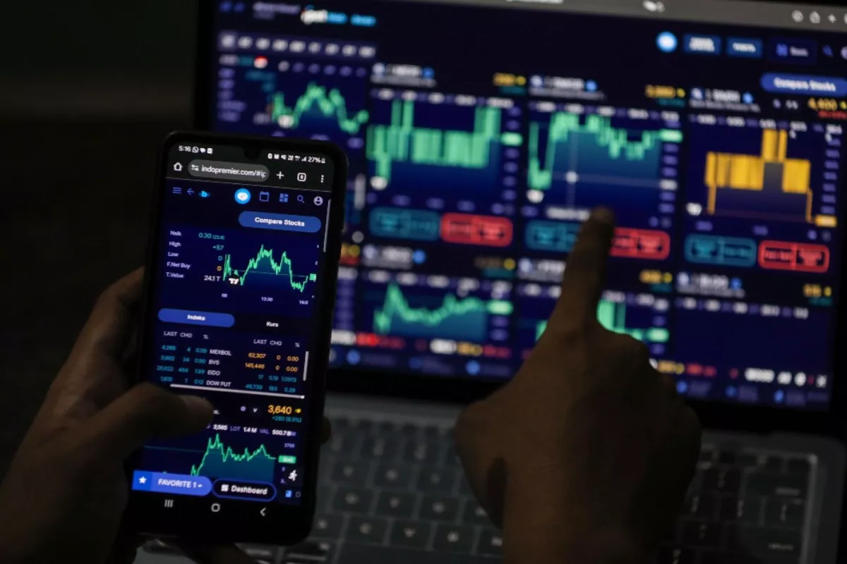 Saham MORA Melesat Hampir 60 Persen Pimpin Daftar Top Gainers Sepekan