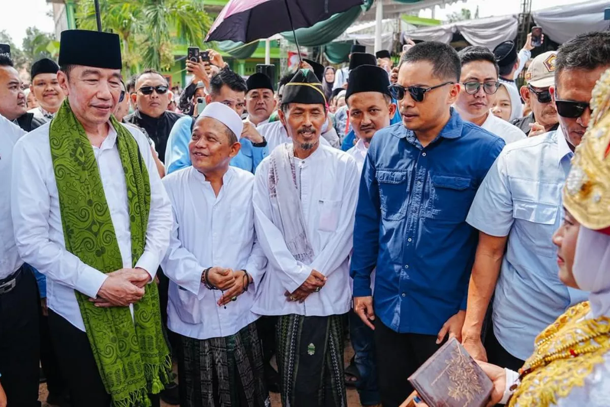 Di Hadapan Santri Lampung, Jokowi: Saya Masih Orang Desa Seperti Dulu