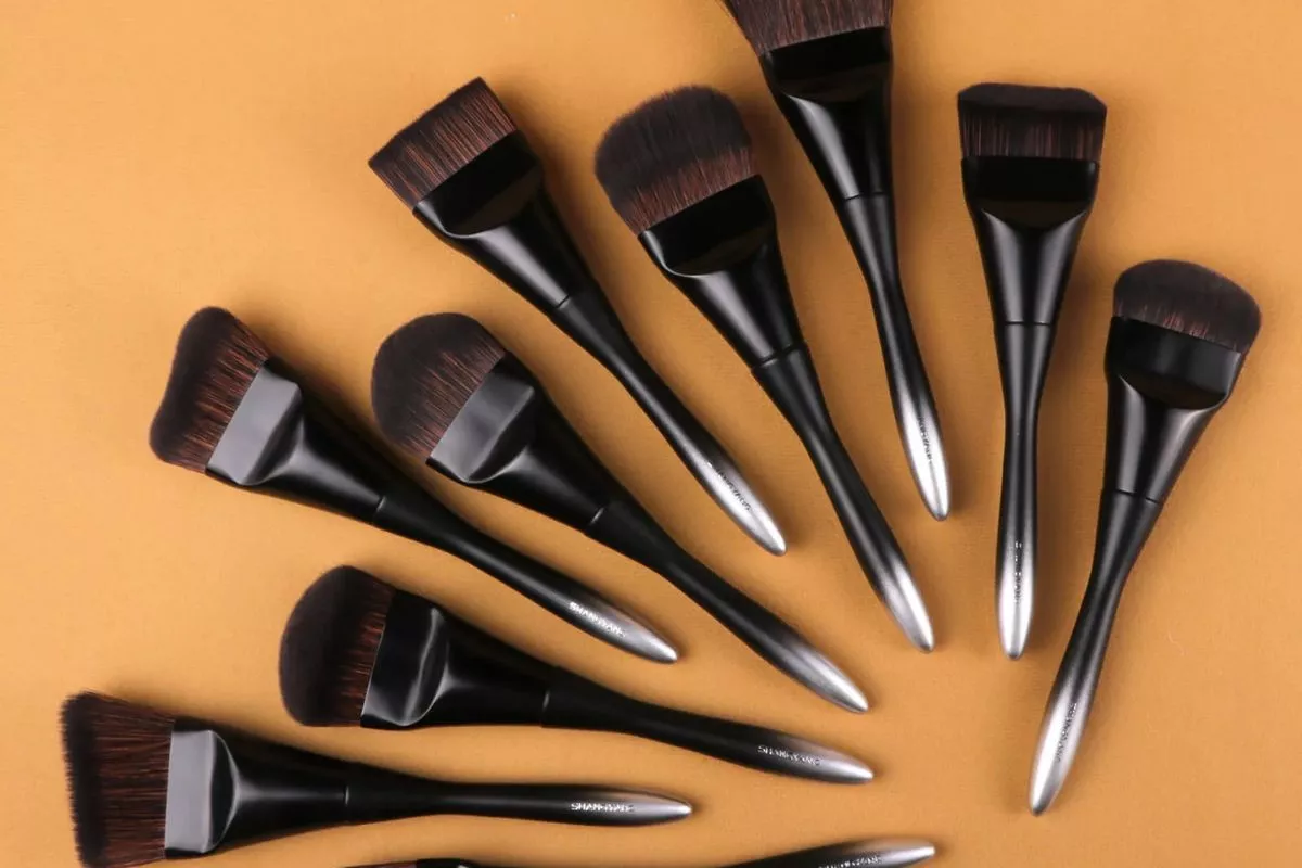 Deretan Jenis Kuas Makeup yang Wajib Ada demi Hasil Riasan Flawless