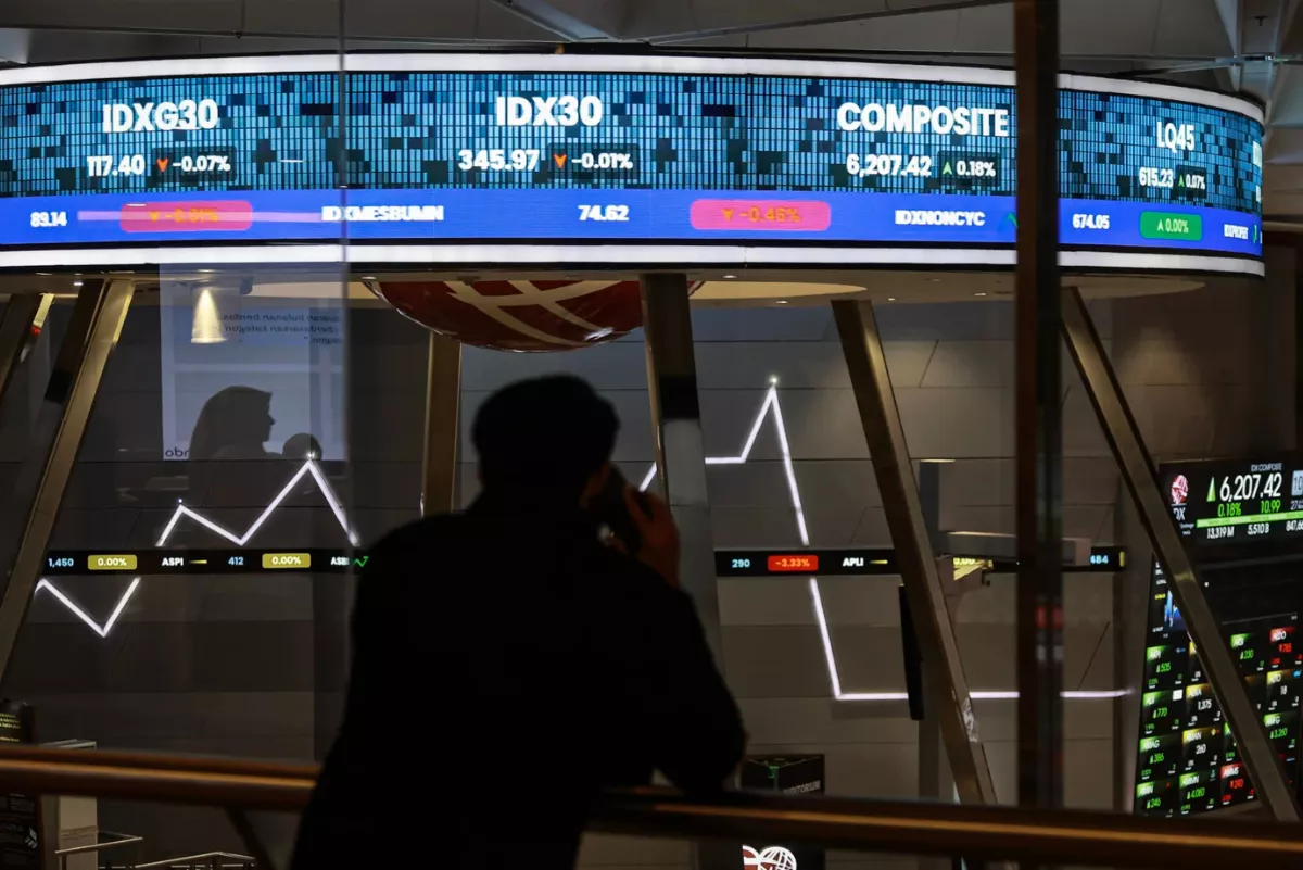 Lonjakan Harga Terlalu Tinggi, BEI Suspensi Saham TRUK