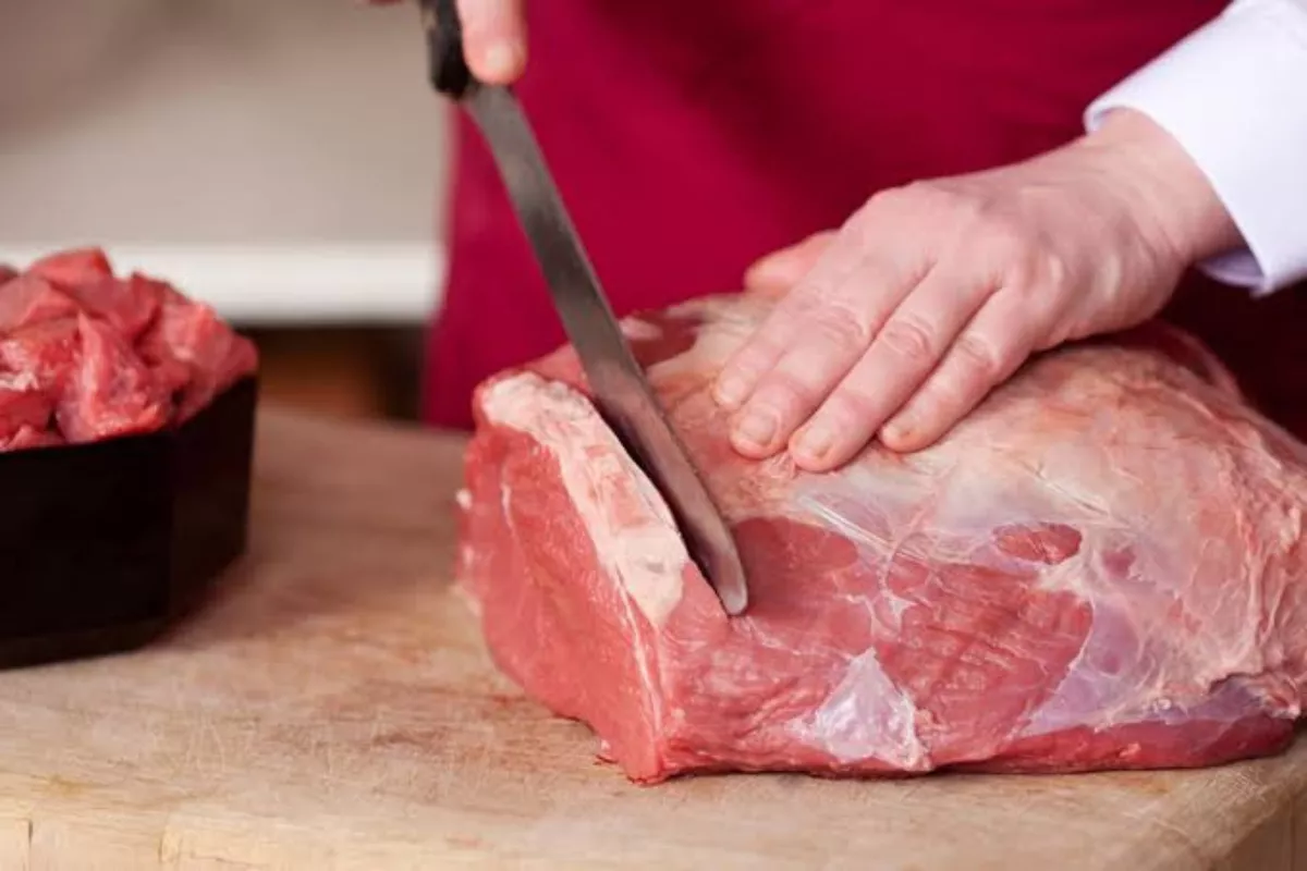 Mengapa Daging Menyusut Saat Dimasak? Ini Penjelasan Ilmiahnya