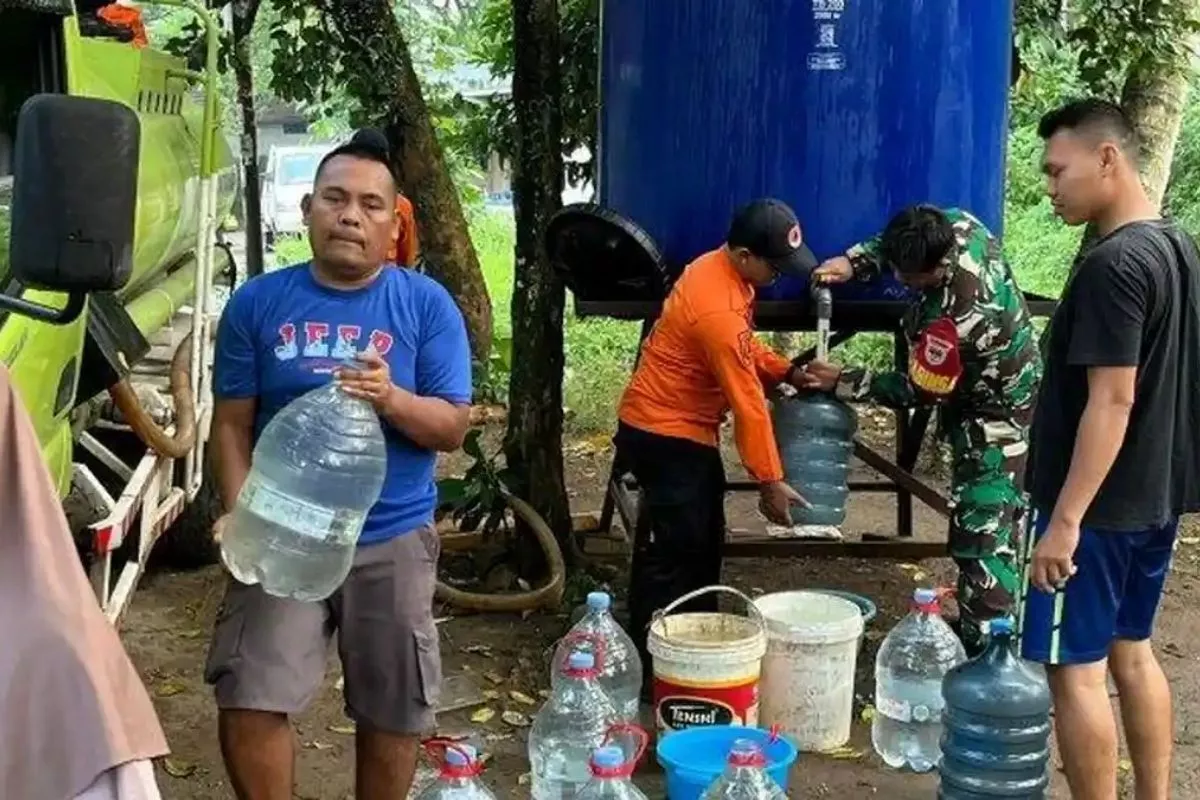 BPBD Banten Ajak Gotong Royong Donasi Air Bersih Saat Kemarau
