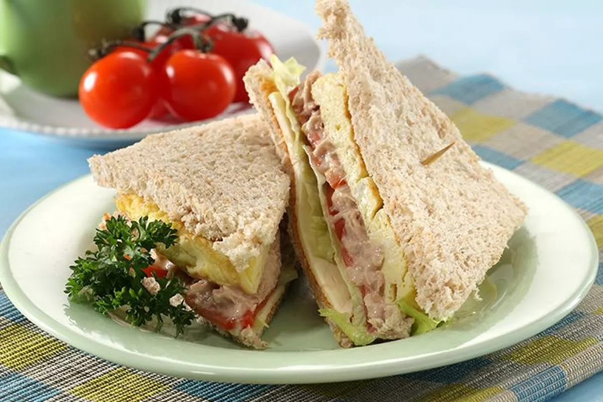 Resep Roti Tuna Pedas untuk Menu Sarapan Praktis dan Menyehatkan