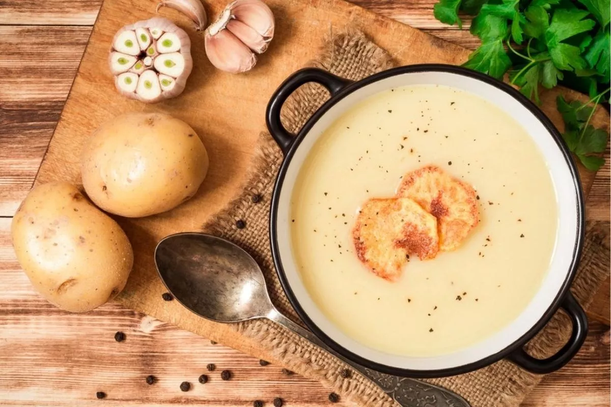 Cara Membuat Sop Kentang, Menu Rumahan yang Praktis