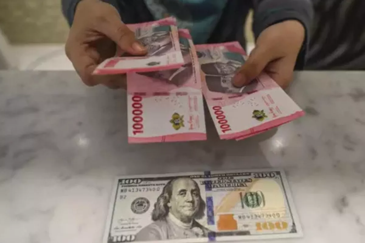 Rupiah Loyo hingga Rp17.865 per Dolar AS Jadi Rekor Terendah 2026