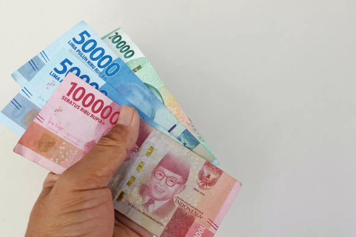 Akar Masalah Pelemahan Nilai Tukar Rupiah Terhadap Mata Uang Global