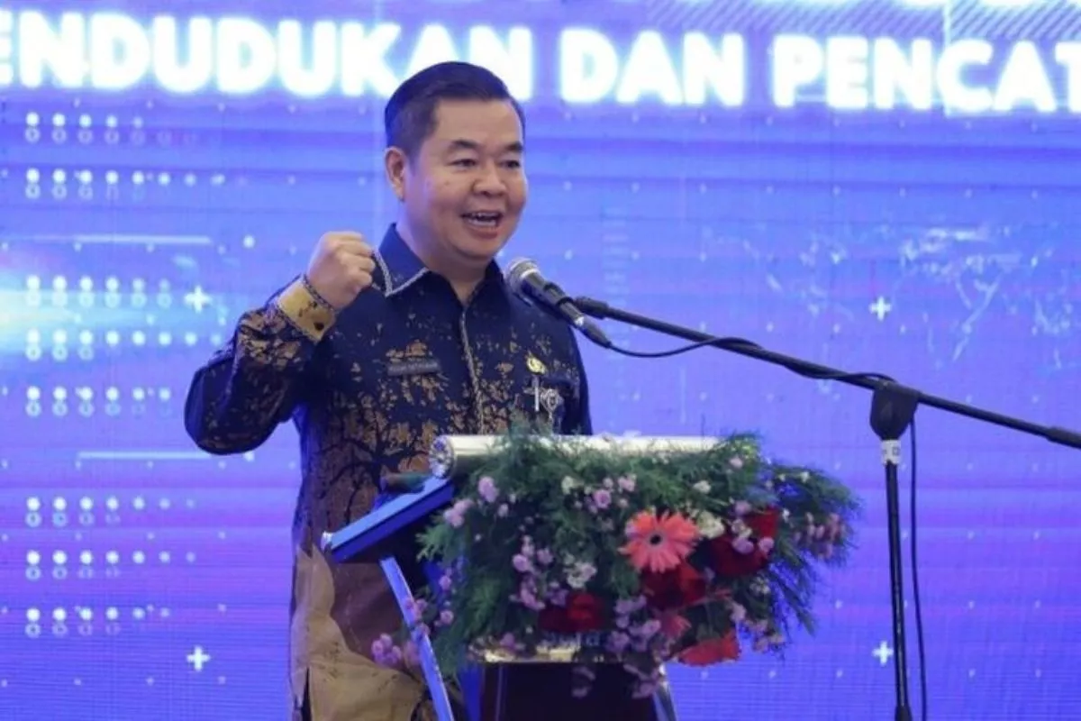 OJK Targetkan Aturan Laporan Keberlanjutan Global Terbit 2026