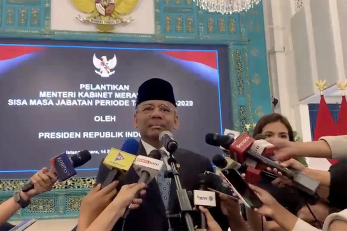 Resmi Menjabat Menkeu, Suahasil Dapat Hadiah iPad dalam Acara Sertijab