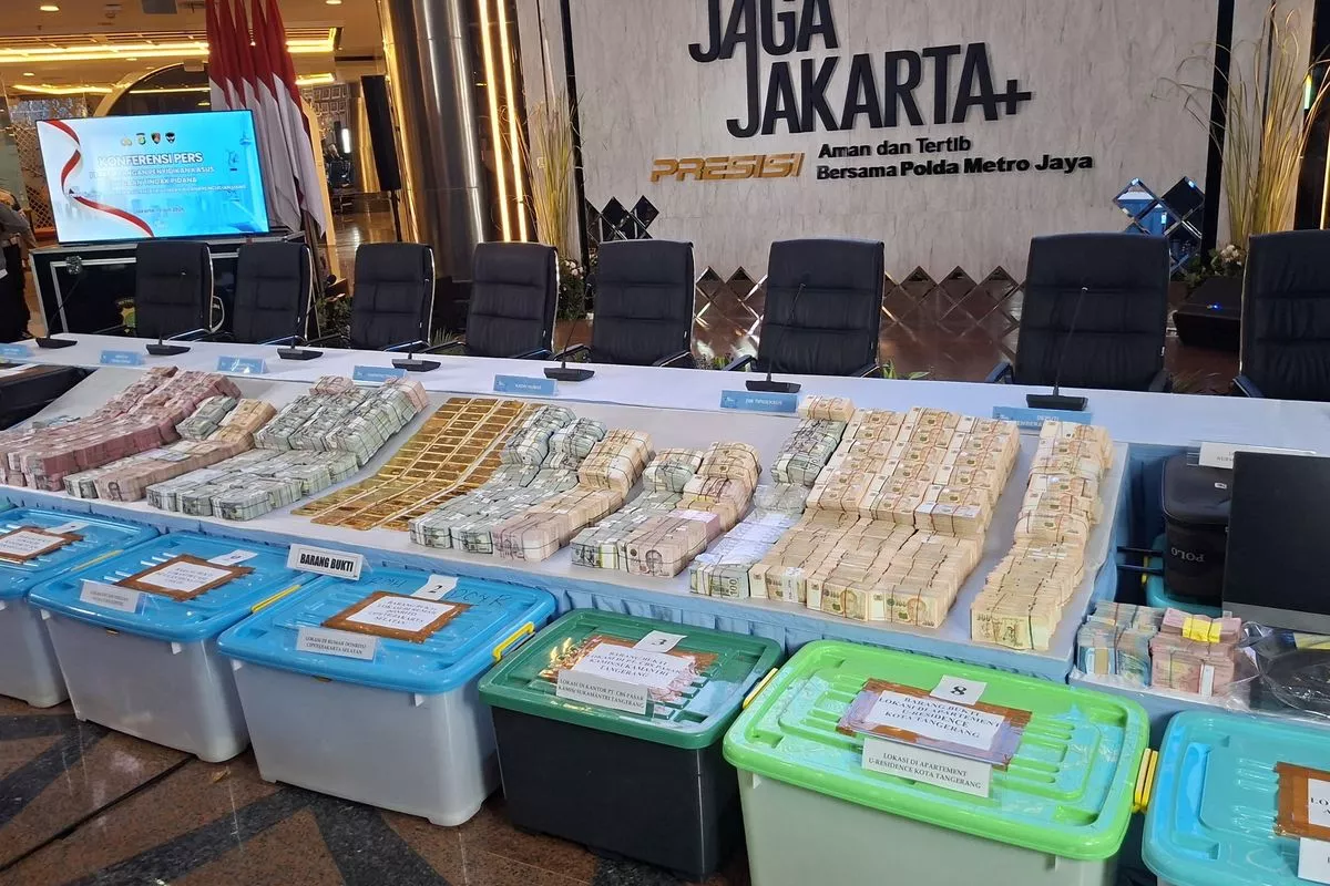 Pengungkapan Kasus Penggeledahan Aset Serta Sitaan Emas Senilai 74 Kg
