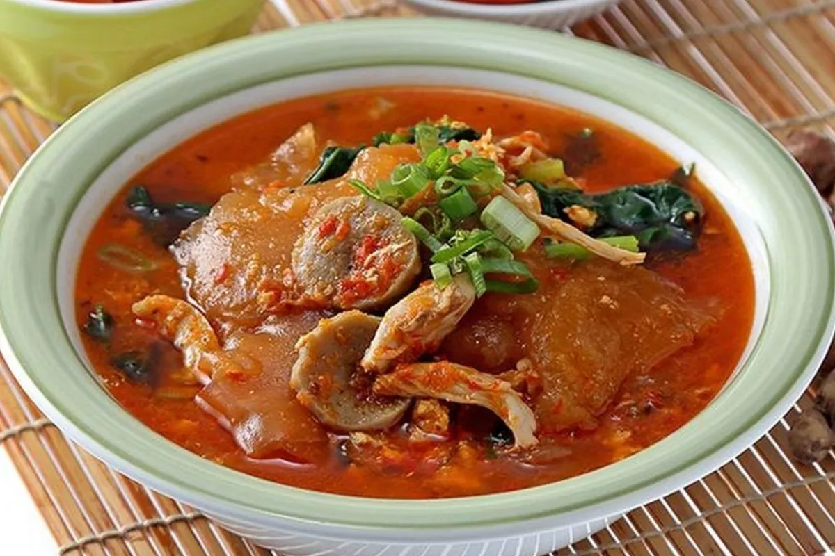 Cara Membuat Seblak Jadul Kerupuk Oren Kencur yang Pedas Gurih