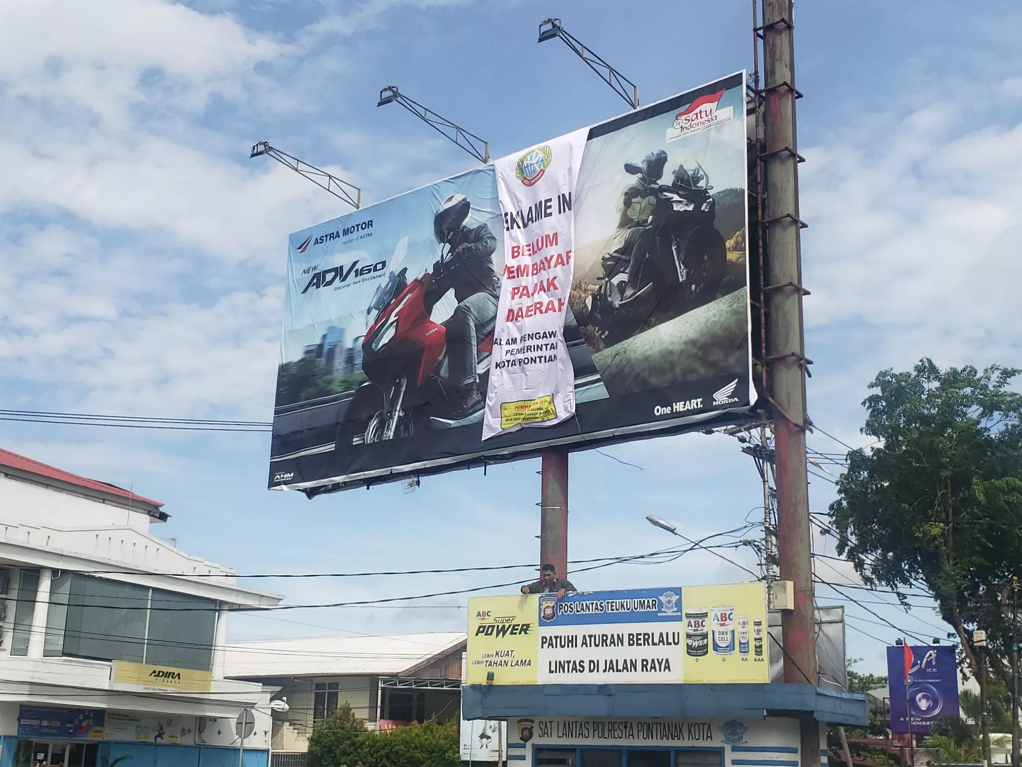 Optimalisasi Penerimaan Pajak Melalui Penertiban Media Promosi Luar