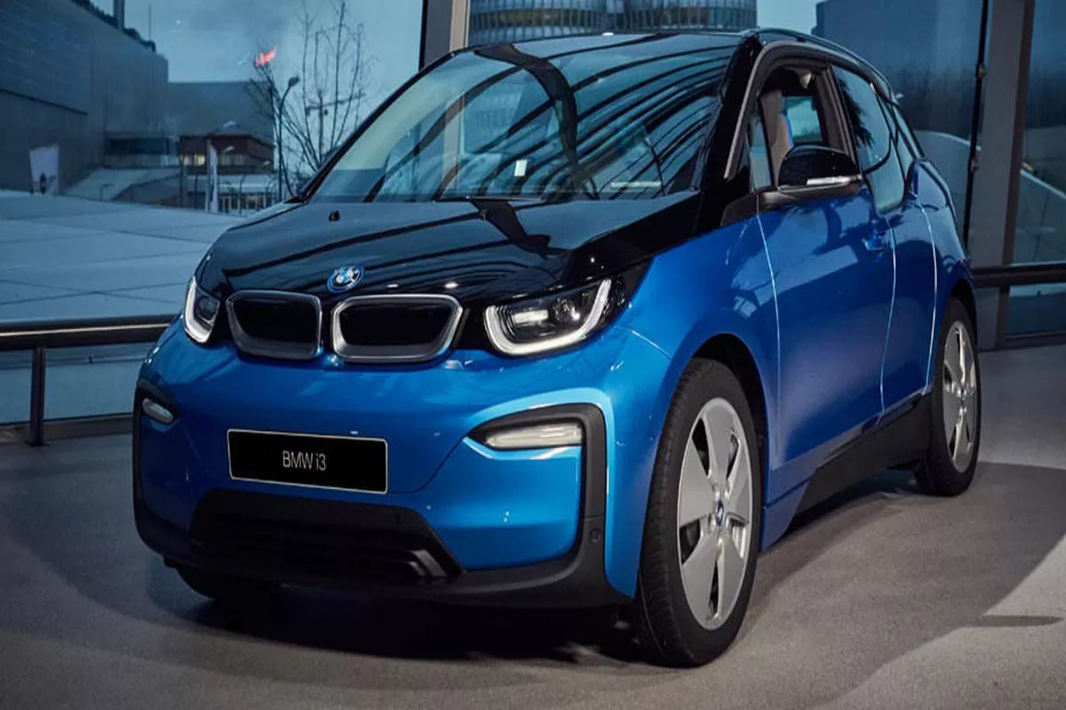 Sejarah Baru BMW Produksi 2 Juta Kendaraan Listrik Secara Global