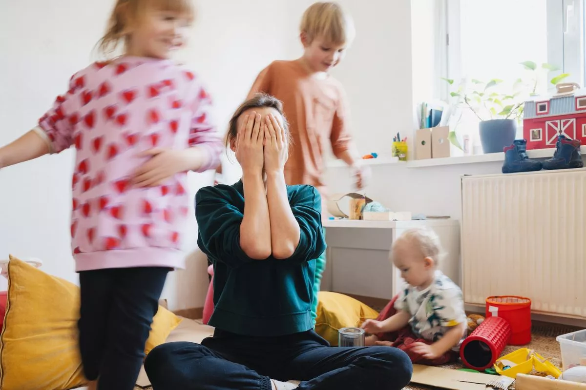 Apa itu FAFO Parenting yang Sempat Viral di Media Sosial TikTok