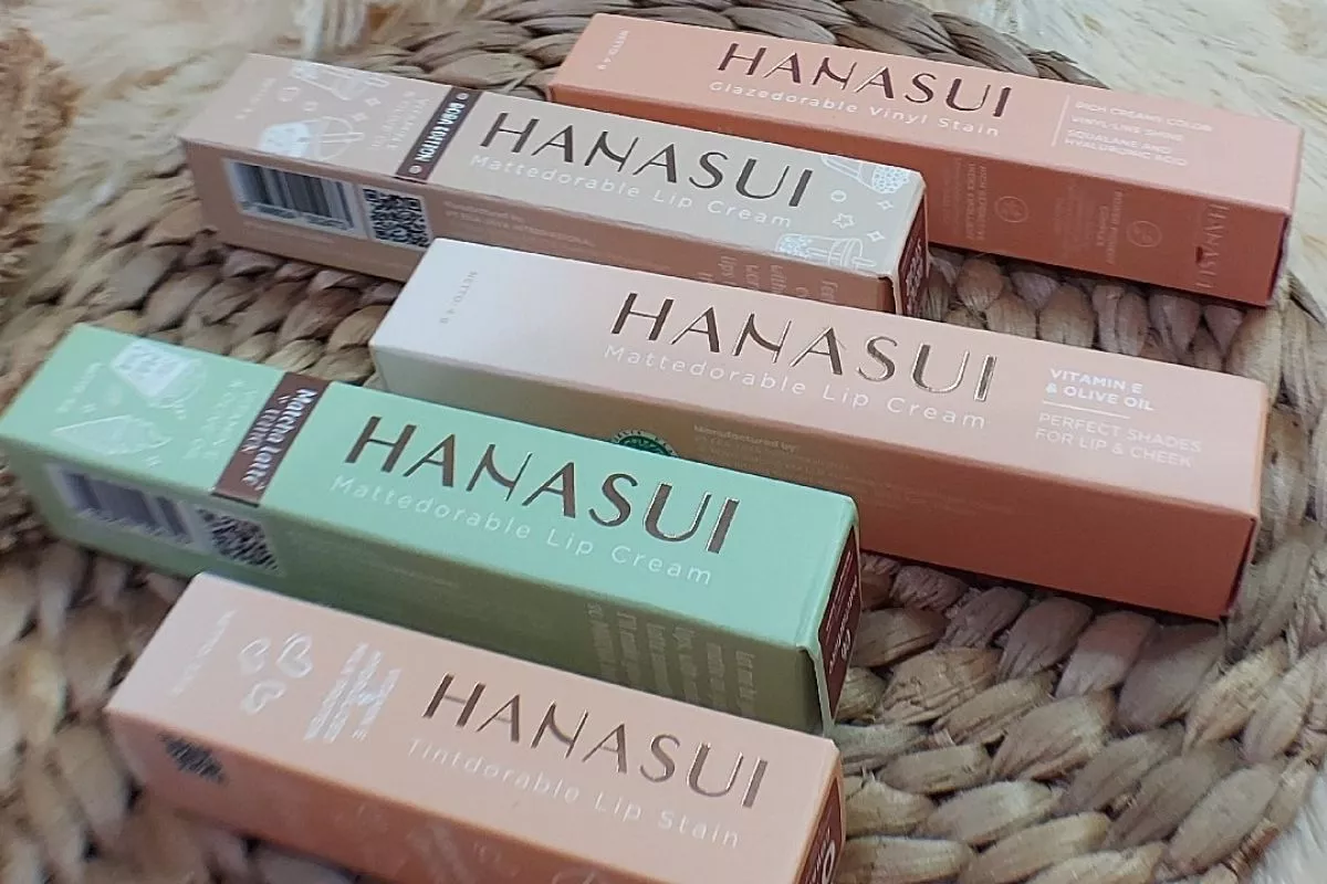 5 Pilihan Lipstik Nude Anti Pucat Terbaik untuk Pemilik Bibir Gelap