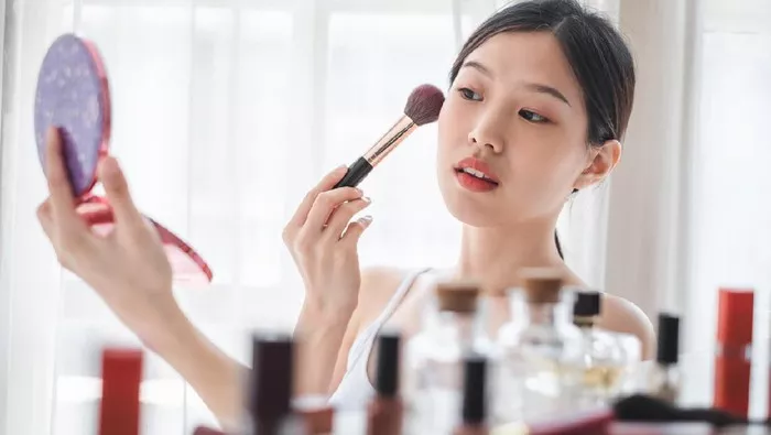 Cara Pakai Makeup Interview Kerja yang Benar Agar HRD Terpikat