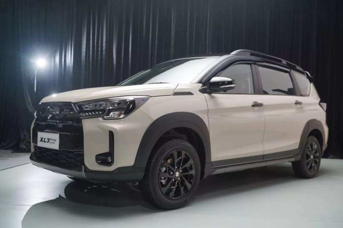 Suzuki andalkan Xl7 untuk bersaing di pasar LSUV  31 Juli 2026 10:20 Suzuki andalkan Xl7 untuk bersaing di pasar LSUVPrototype Tampilan dari Suzuki New Xl7 pada ajang GIIAS 2026. (ANTARA/Chairul Rohman) Jakarta (ANTARA) - Per