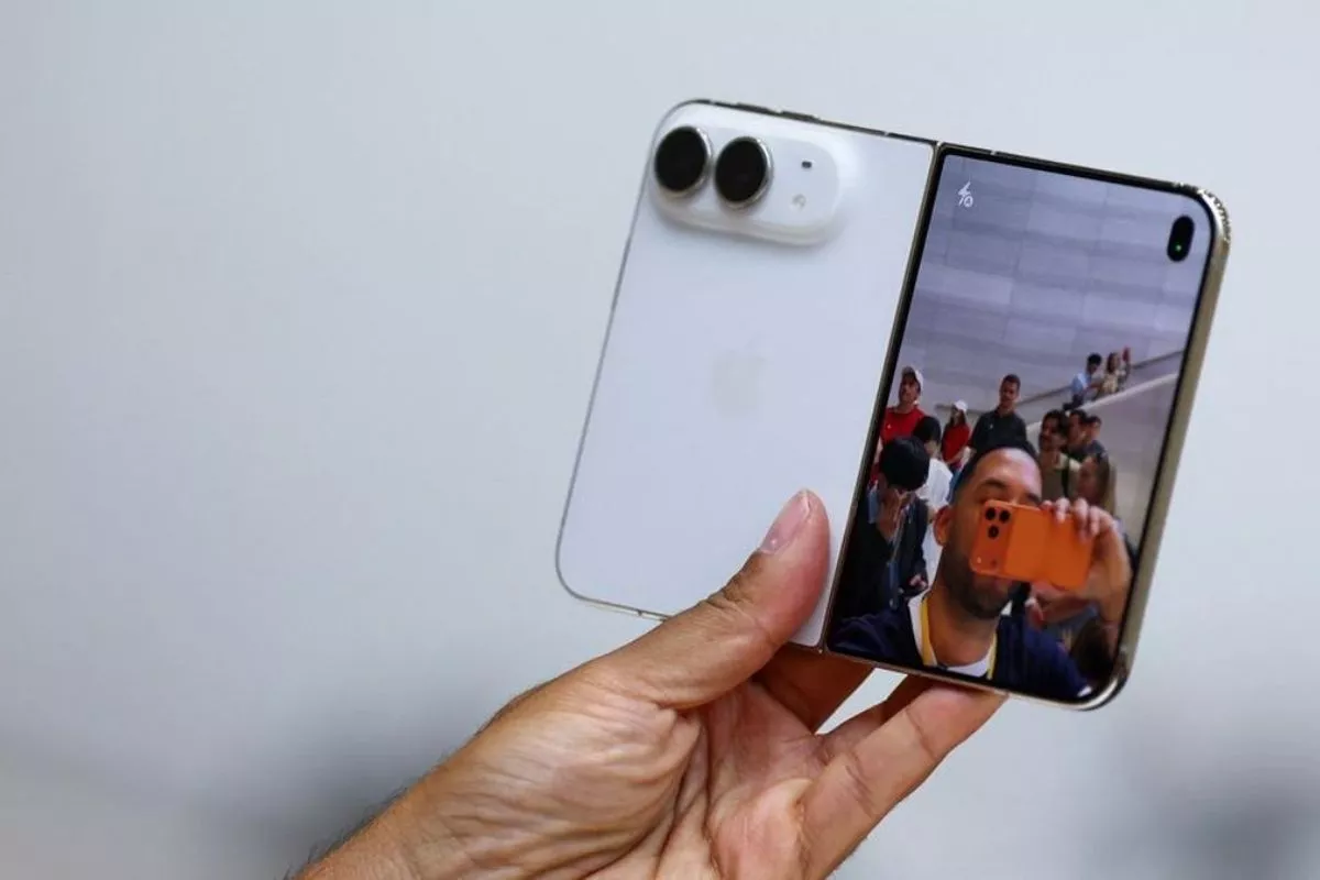 Apple Rilis iPhone Duo, Tandai Ekspansi Perdana ke Pasar HP Lipat