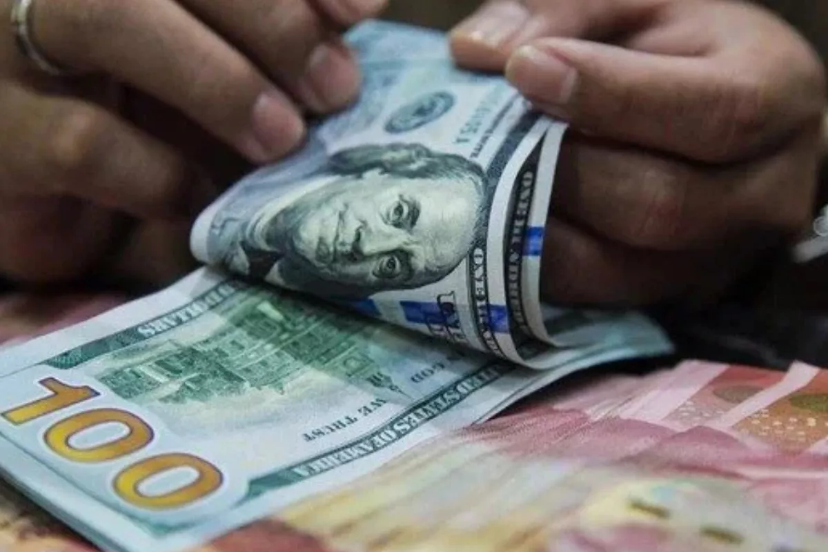 Rupiah Berpotensi Melemah hingga Rp 17.660 per Dolar AS pada 18 Mei