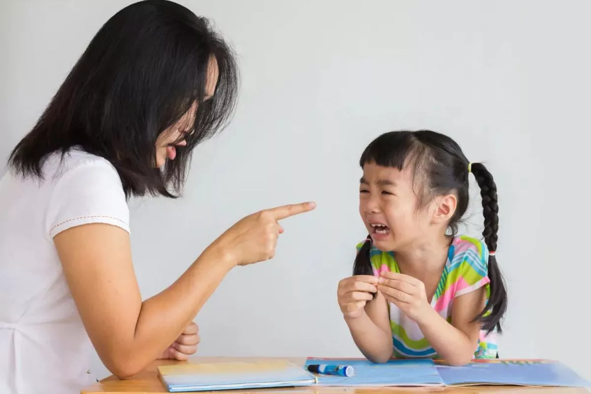 Kenali Dampak Negatif Membentak Anak terhadap Kesehatan Mental