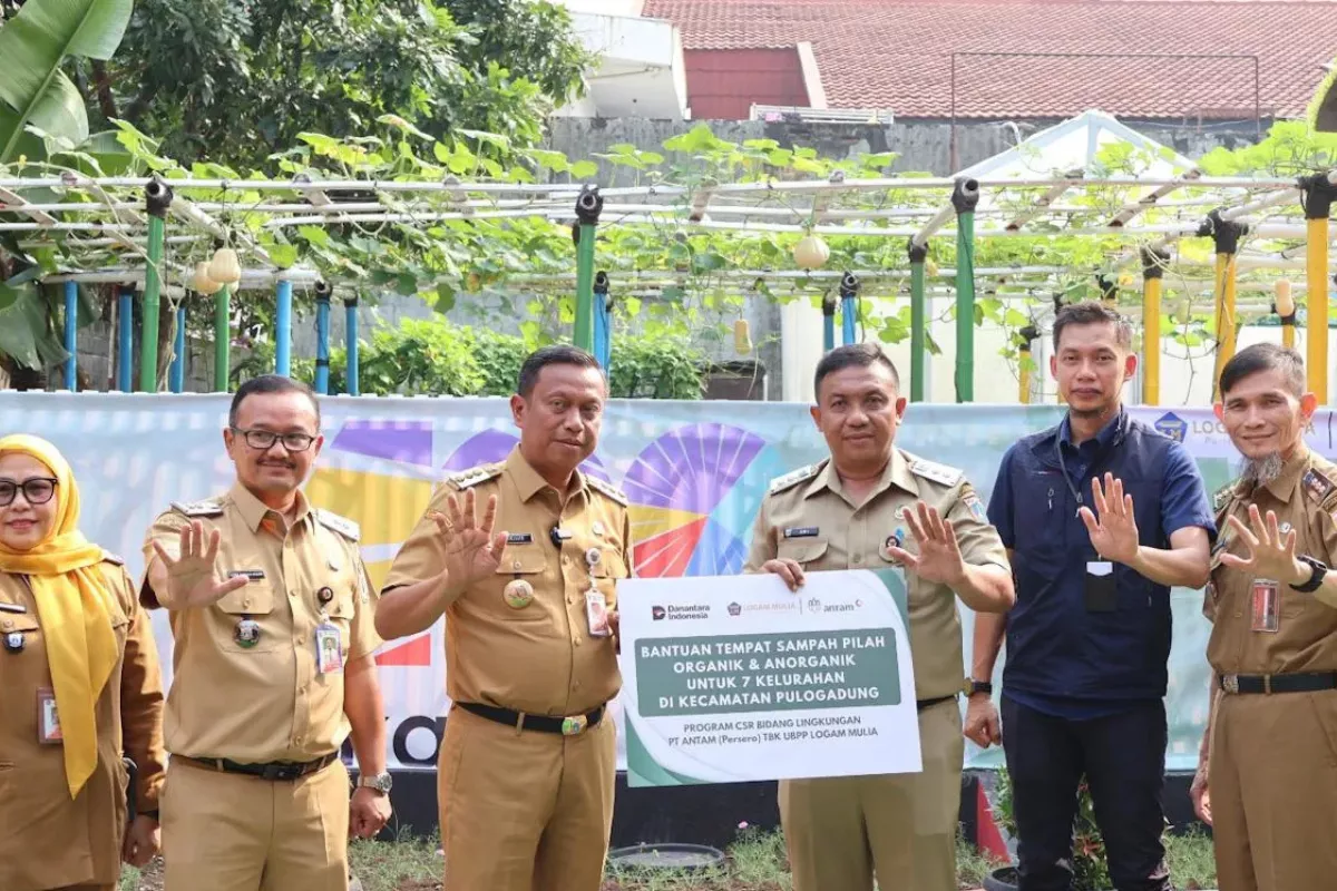 Bank Sampah Binaan PLN Sabet Penghargaan Program Bayar SPP Pakai Sampah