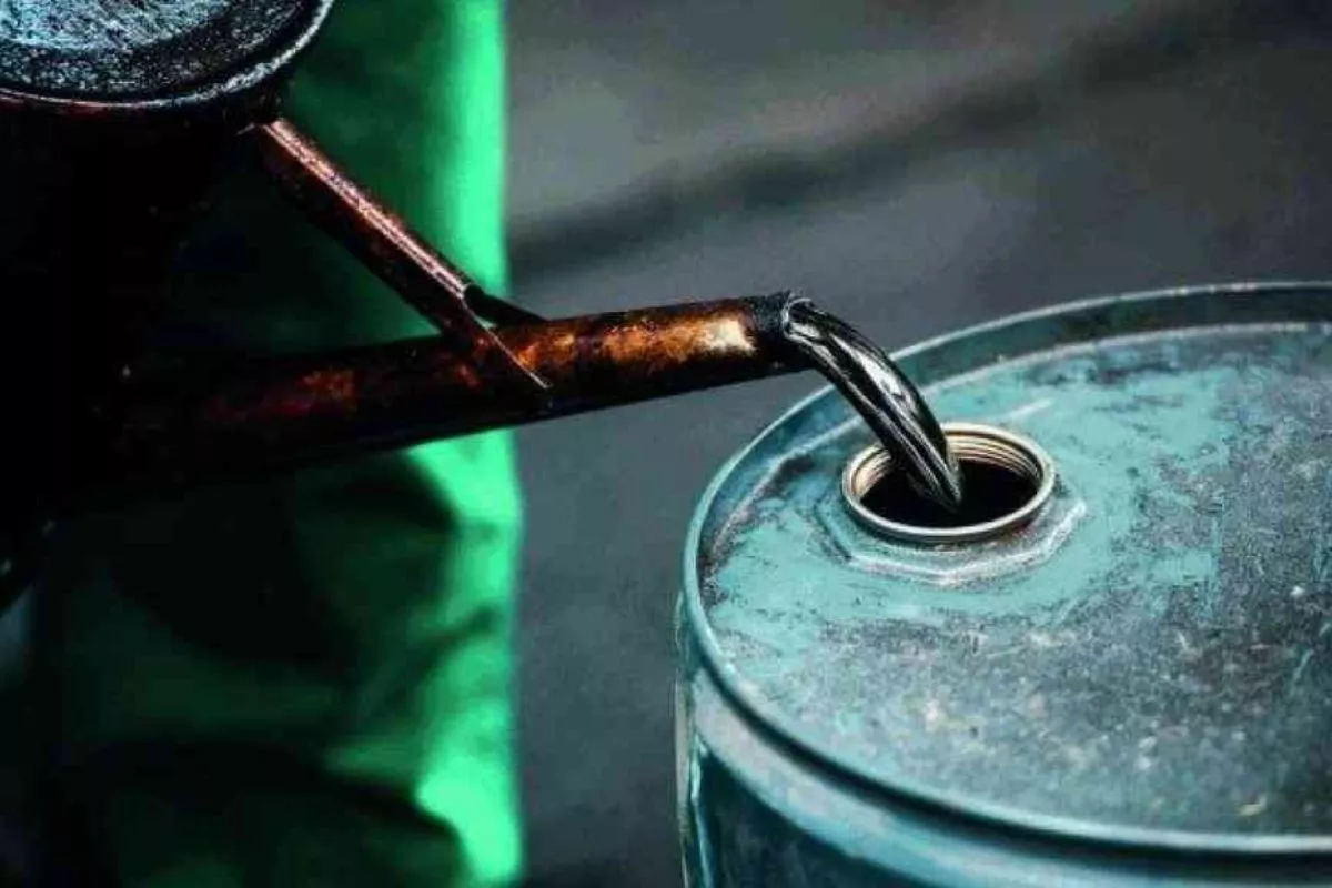 Harga Minyak Brent Tembus US$90 Imbas Konflik AS-Iran