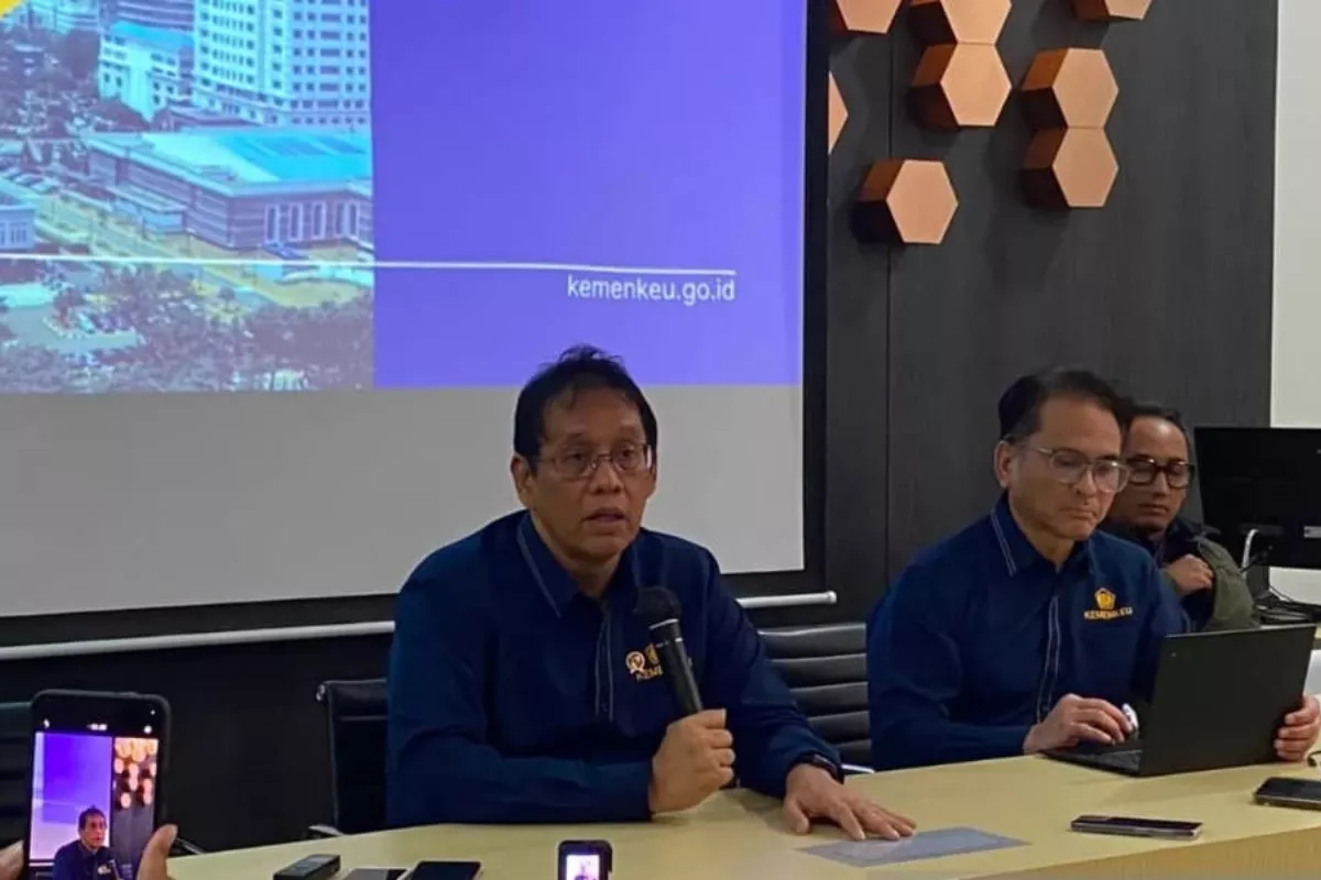 Pemerintah Menunda Pajak Marketplace Demi Pertahankan Daya Beli Publik
