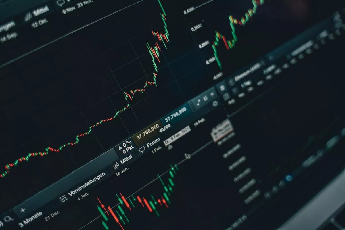 Simak Prediksi IHSG Besok Serta Daftar Saham yang Layak Dicermati