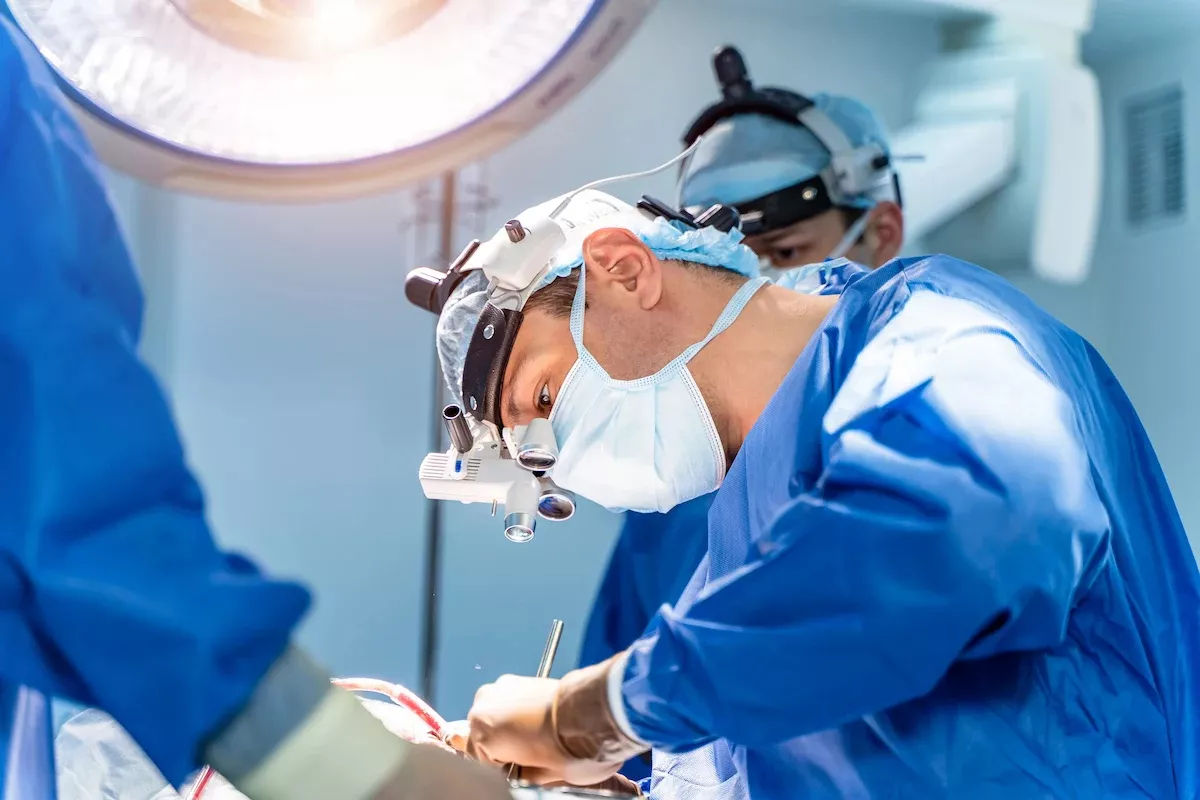 Benarkah Hasil LASIK Permanen? Ini Penjelasan Medis dari Dokter