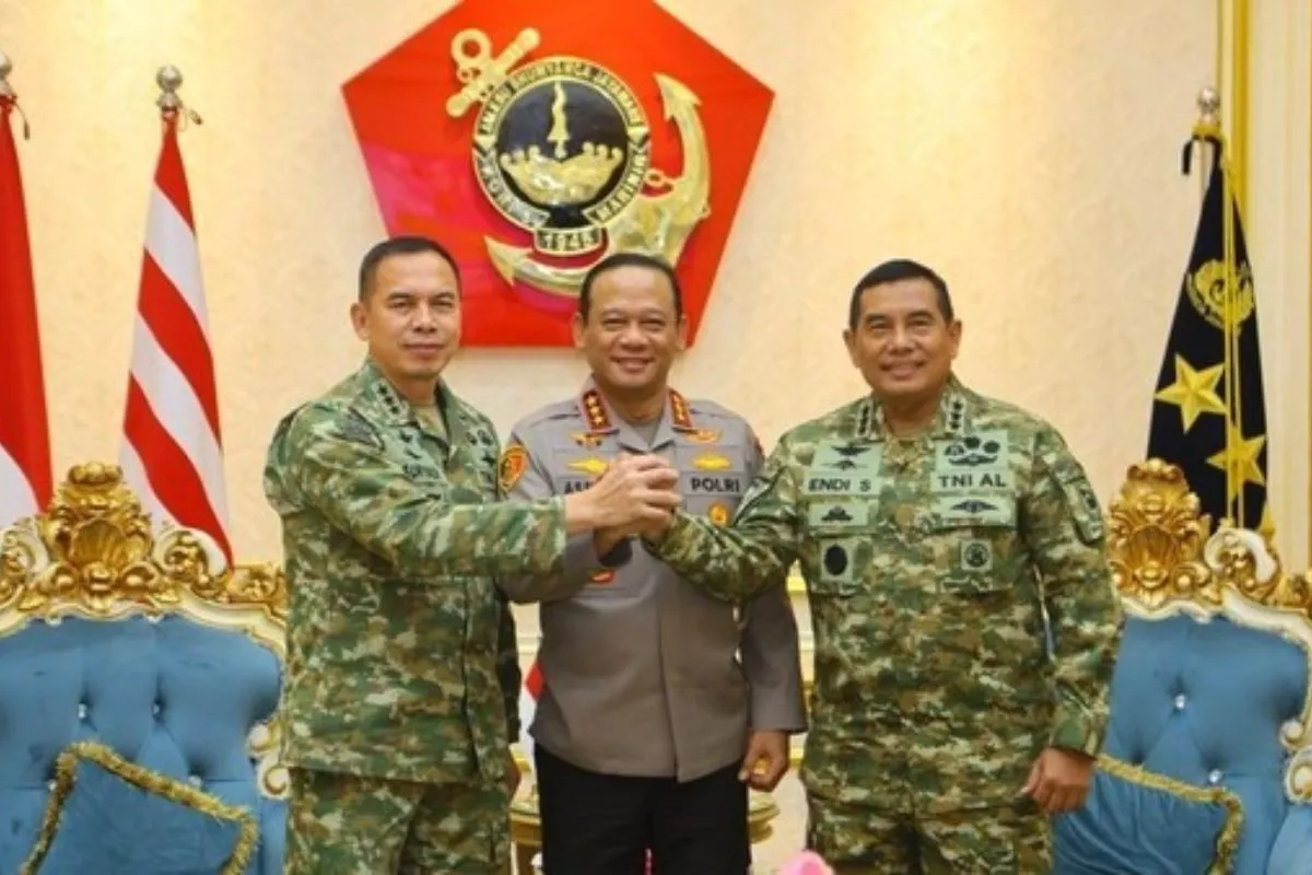 Sinergi TNI dan Polri Diperkuat Lewat Kunjungan ke Mako Brimob
