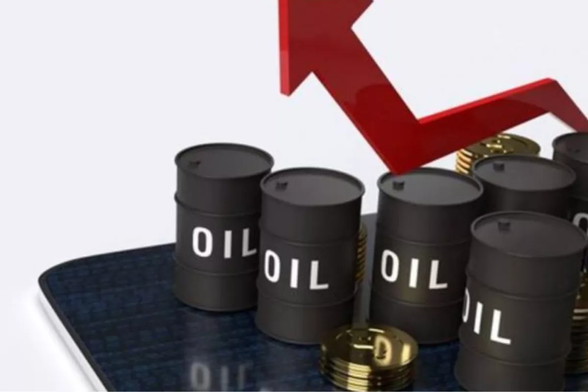 Ekonom: Pelemahan Rupiah dan Harga Minyak Ancam Defisit APBN