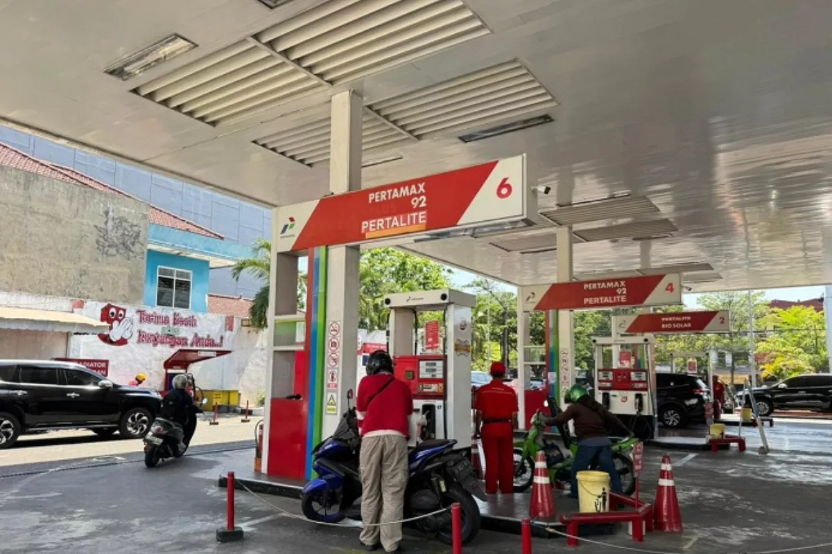 Gubernur NTT Larang Kendaraan Nunggak Pajak Beli BBM Subsidi