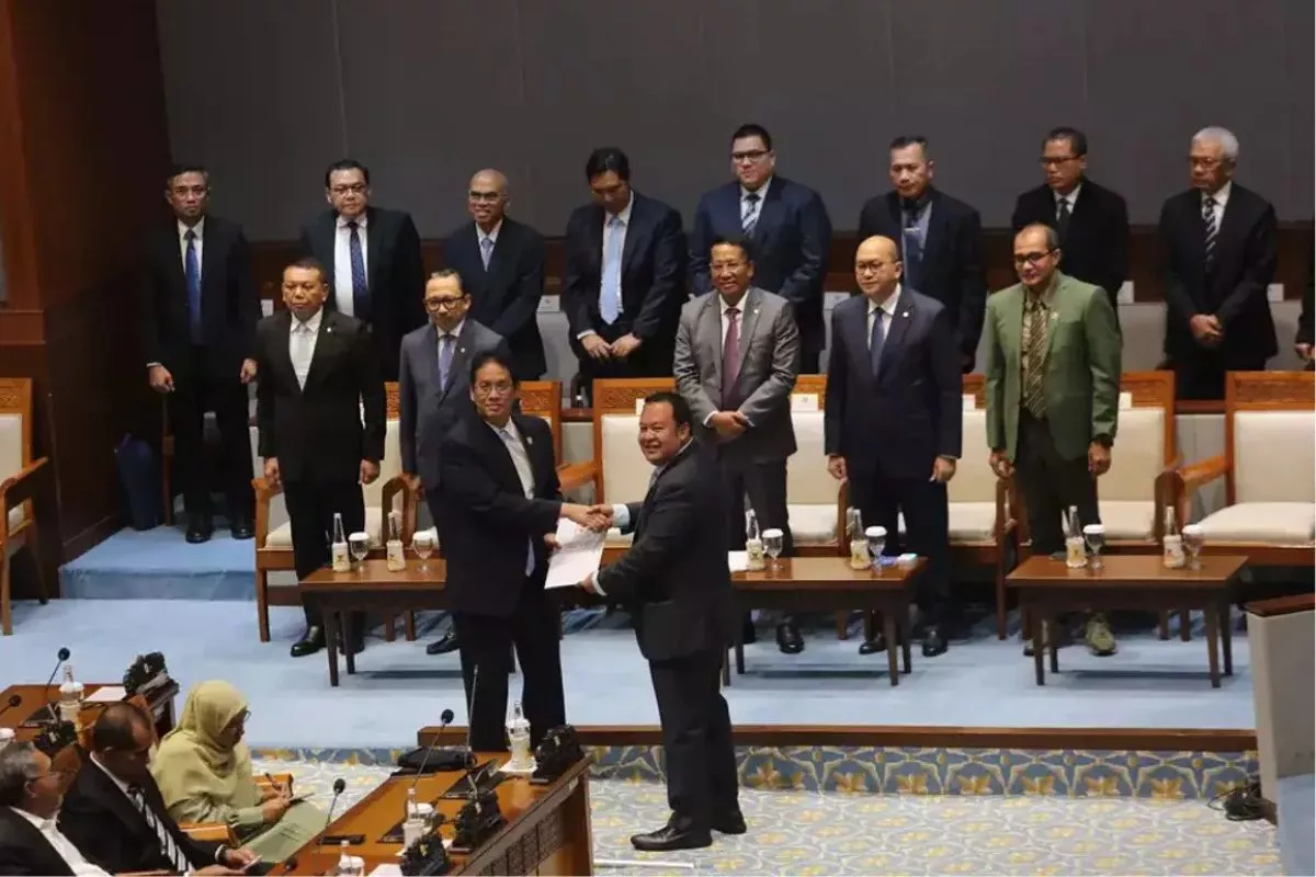 Rapat Paripurna DPR Setujui Pengesahan RUU PFII Jadi Undang-Undang