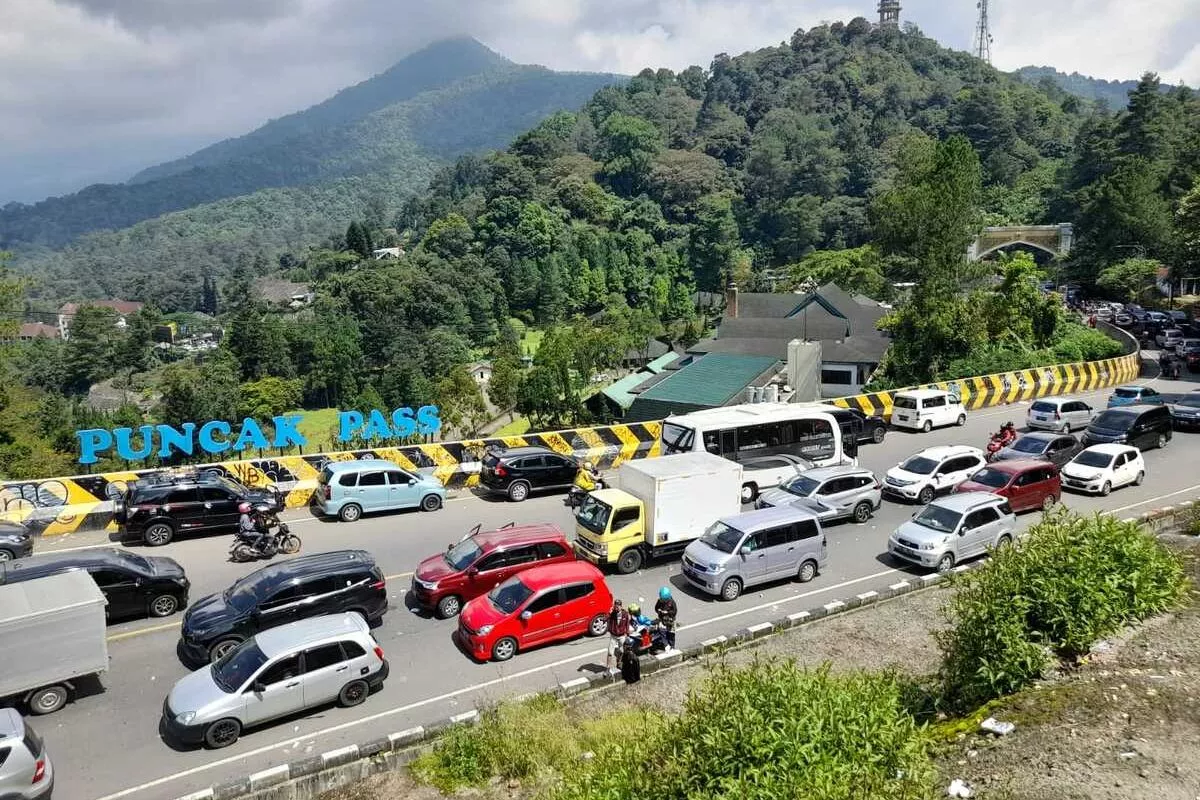Strategi Memilih Rute Alternatif Puncak Agar Liburan Tetap Nyaman