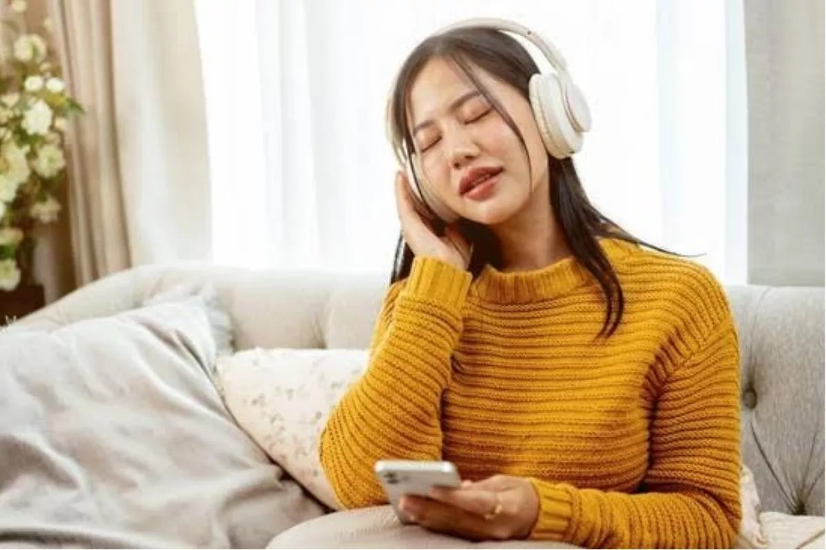 Bukan Pendiam, Ini 5 Perilaku yang Bikin Seseorang Terlihat Membosankan