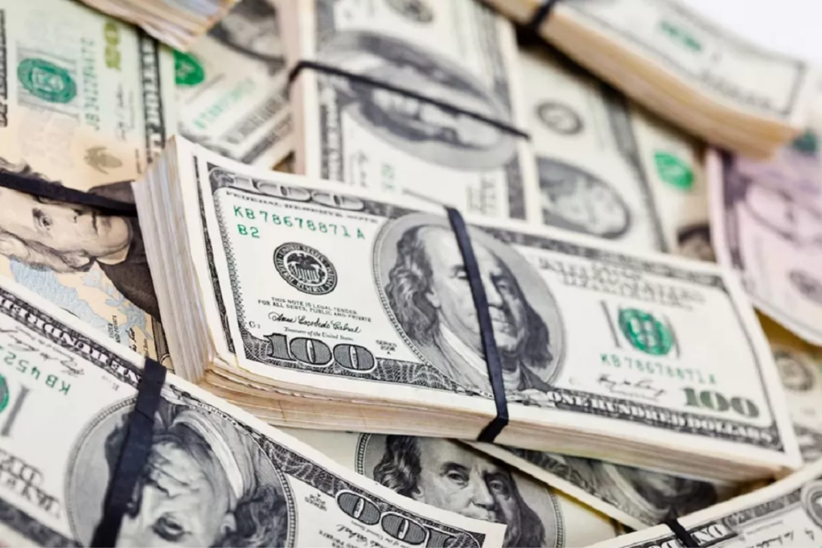  Prediksi Rupiah Senin: Berpotensi Menguat ke Rp17.910 per Dolar AS
