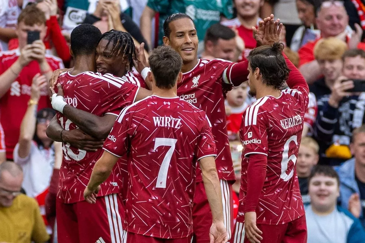 Liverpool Tekuk Como 2-0 di Anfield pada Laga Penutup Pramusim