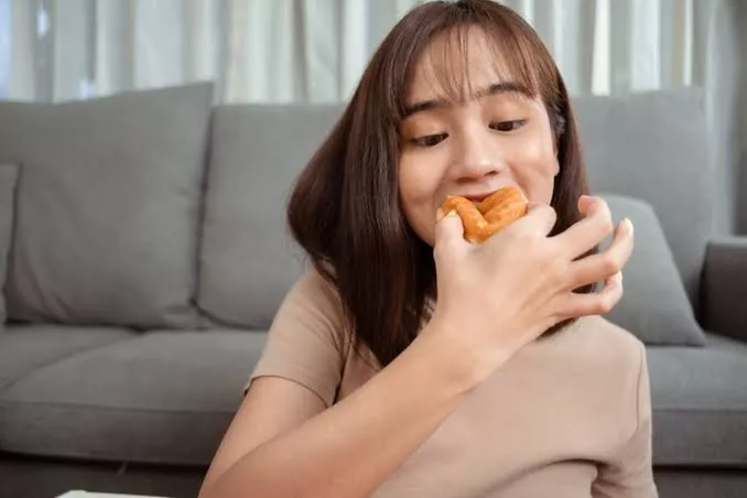 Ini Penyebab Mengapa Anda Sering Tiba Tiba Ngidam Makanan Manis Ini