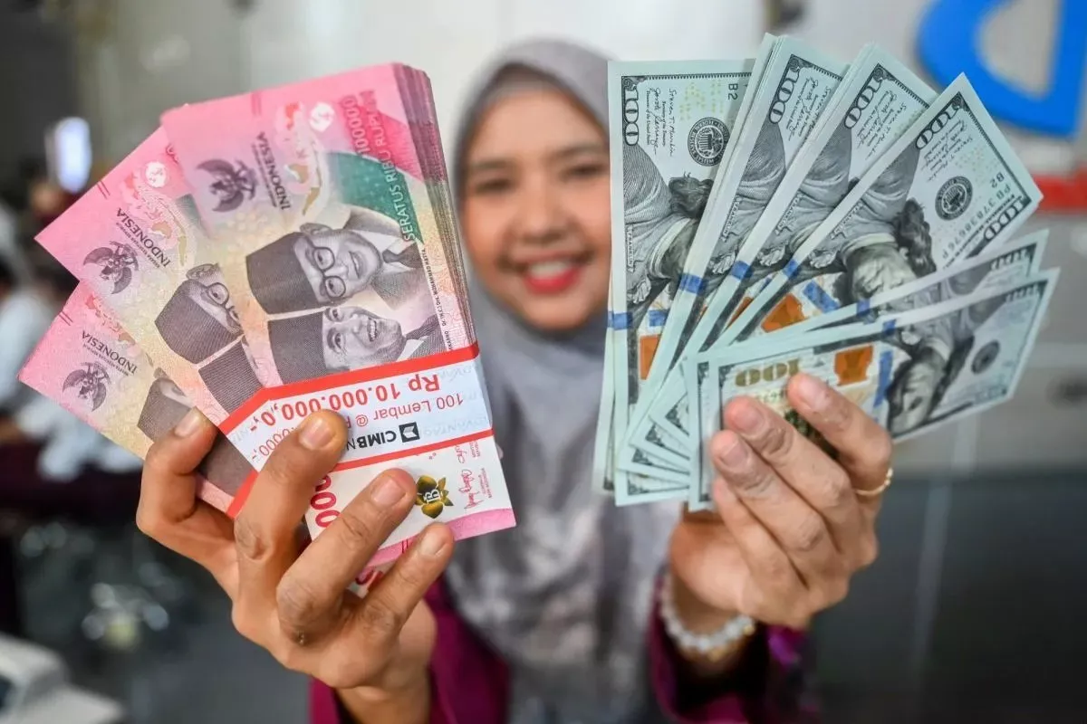 Rupiah Tembus Rp17.933 per Dolar AS Pasca Pengumuman Pertumbuhan PDB