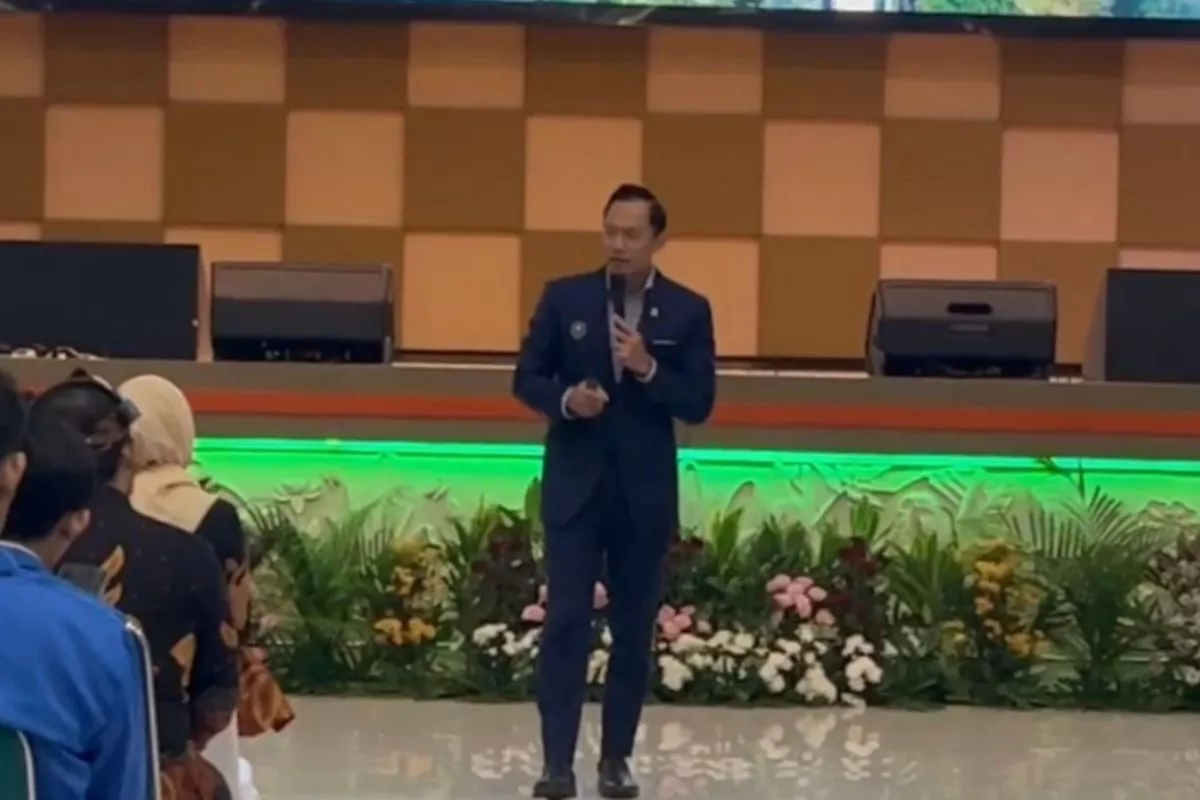 AHY Dorong Dekarbonisasi Berbagai Sektor untuk Atasi Krisis Iklim