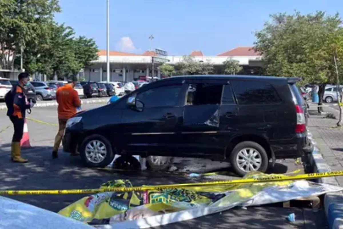 Gempar, Mobil Dinas Berisi Mayat Wanita Mangkrak di Bandara Juanda