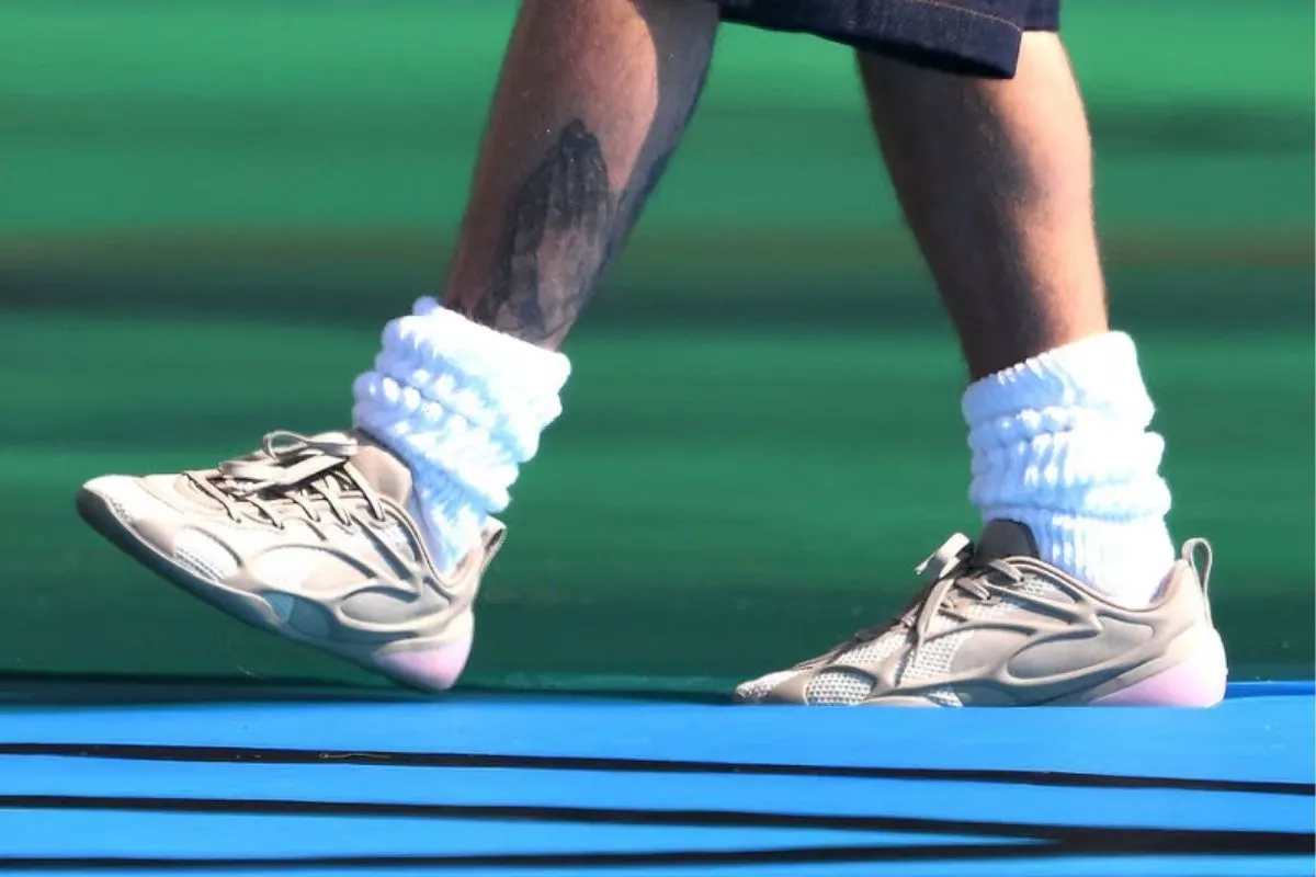 Lelang Amal Piala Dunia: Sneaker Justin Bieber Terjual Rp540 Juta