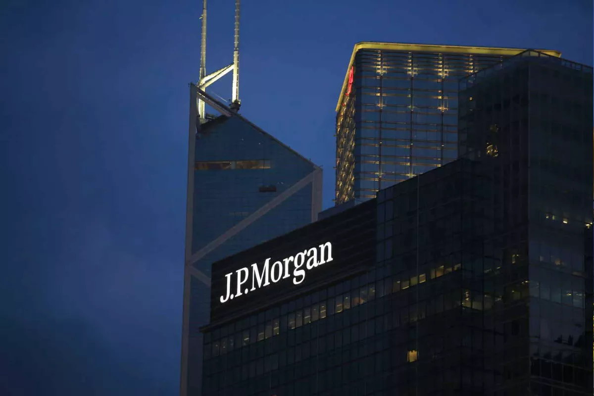 JPMorgan Naikkan Peringkat ADP, Saham Menguat Jelang Regulasi