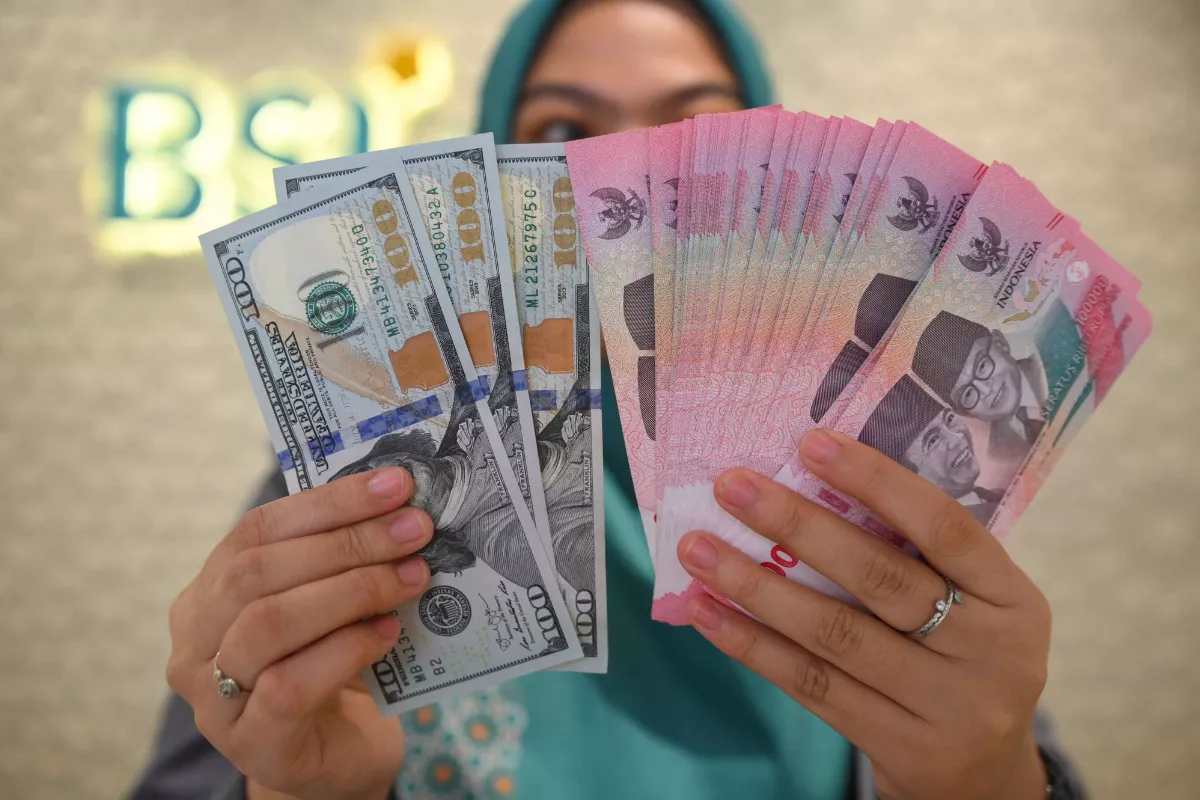Kurs Dolar AS di BCA Mandiri BRI dan BNI Hari Ini Rabu 22 Juli 2026