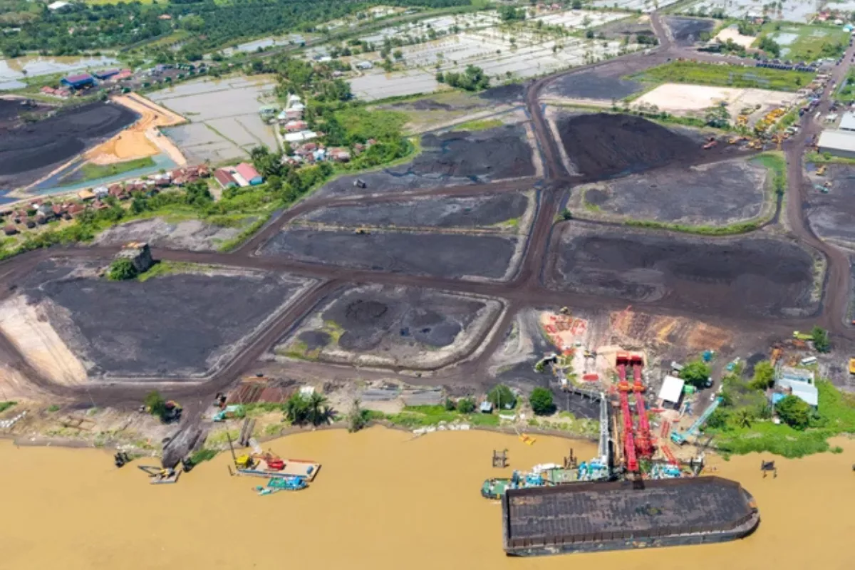 Harga Minyak WTI Melesat ke USD 102,18, Harga Timah Justru Anjlok