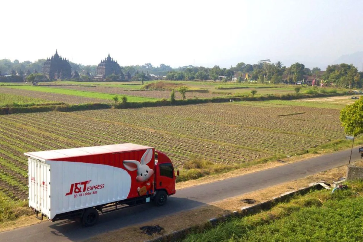 Laporan ESG 2025 J&T Express: Tingkatkan Efisiensi dan Inovasi Hijau